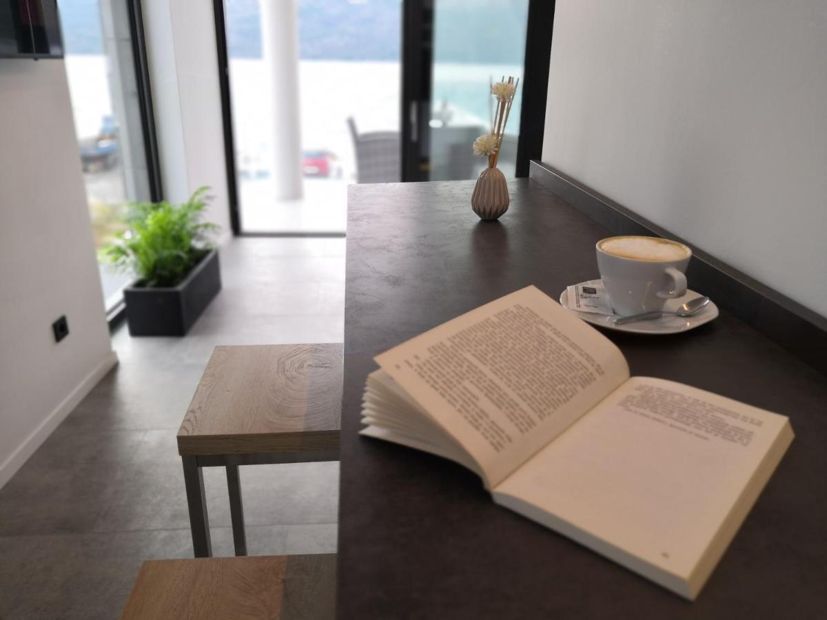 Sky Beach Aparthotel 玛里纳 外观 照片